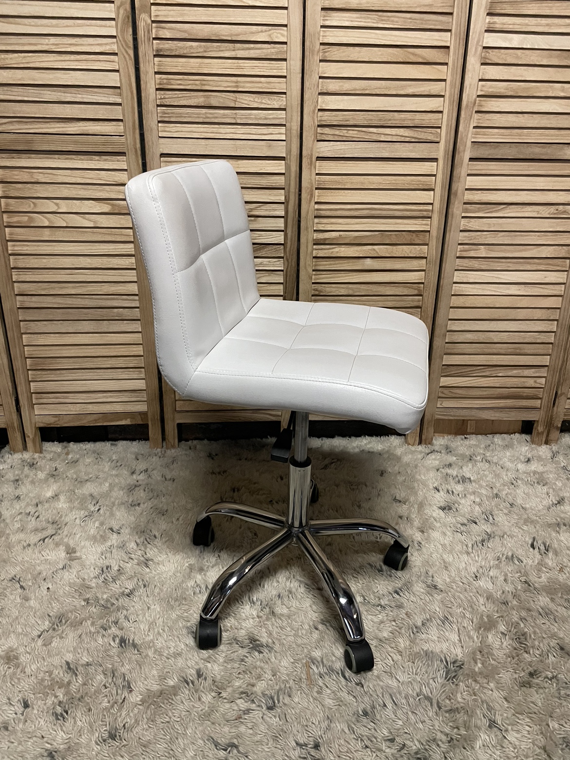 White Desk Chair - photo 3