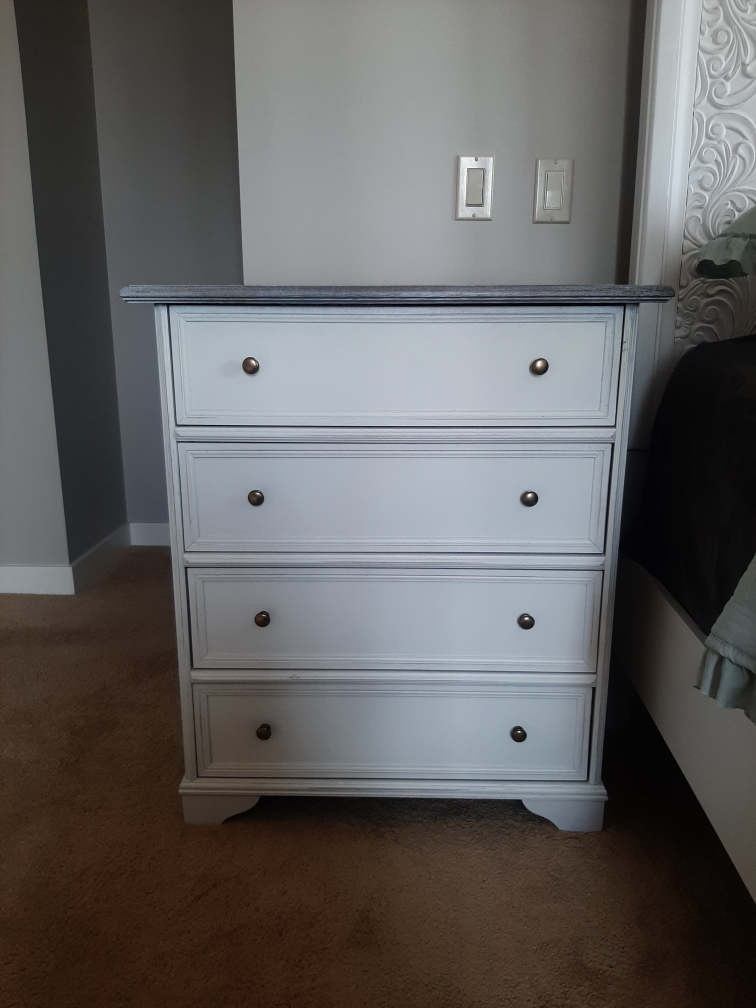 White 4-Drawer Dresser