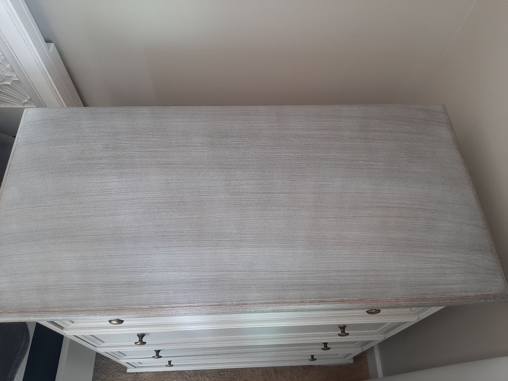 White 4-Drawer Dresser - photo 4