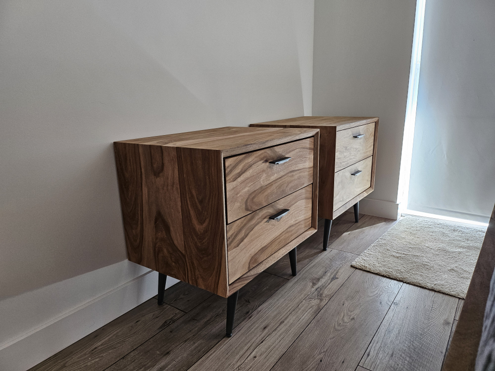 Queen size bed with matrass and bedside tables - photo 5