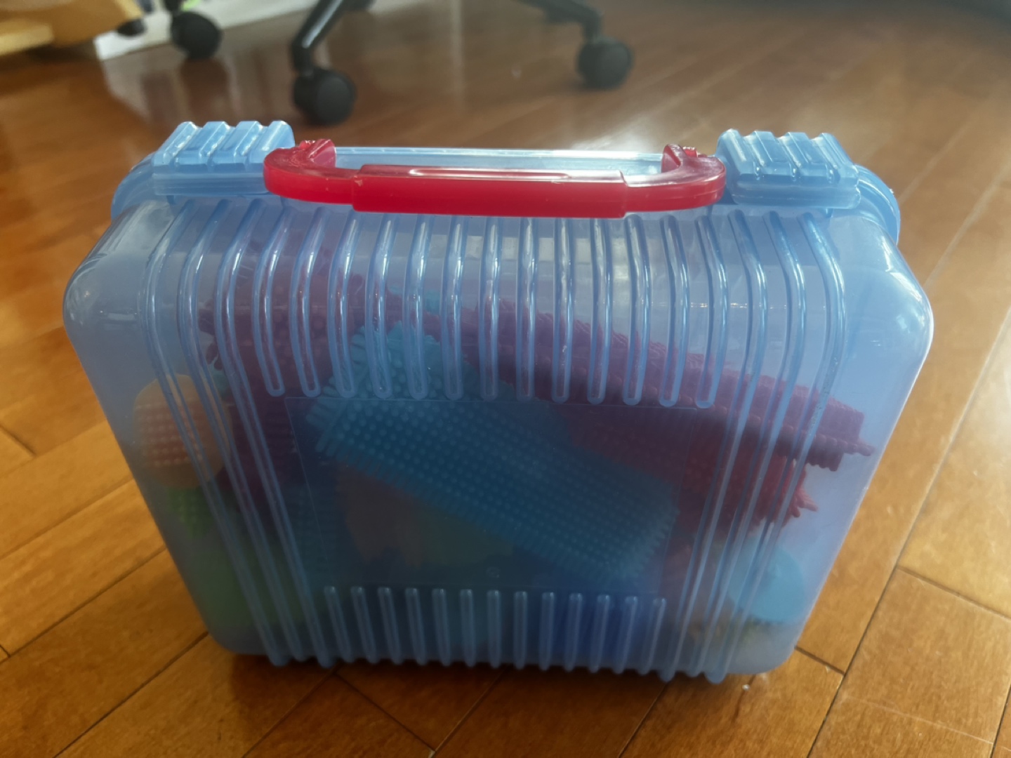 Interlocking blocks with case image indicator(4)