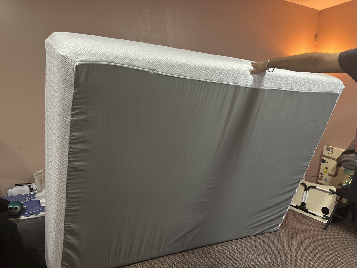 Queen mattress - photo 5