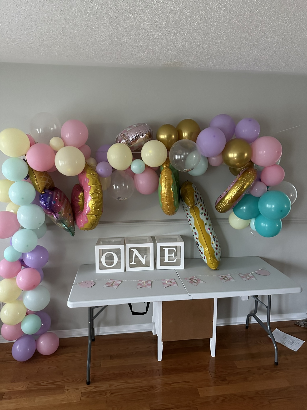 Free 1st birthday balloons