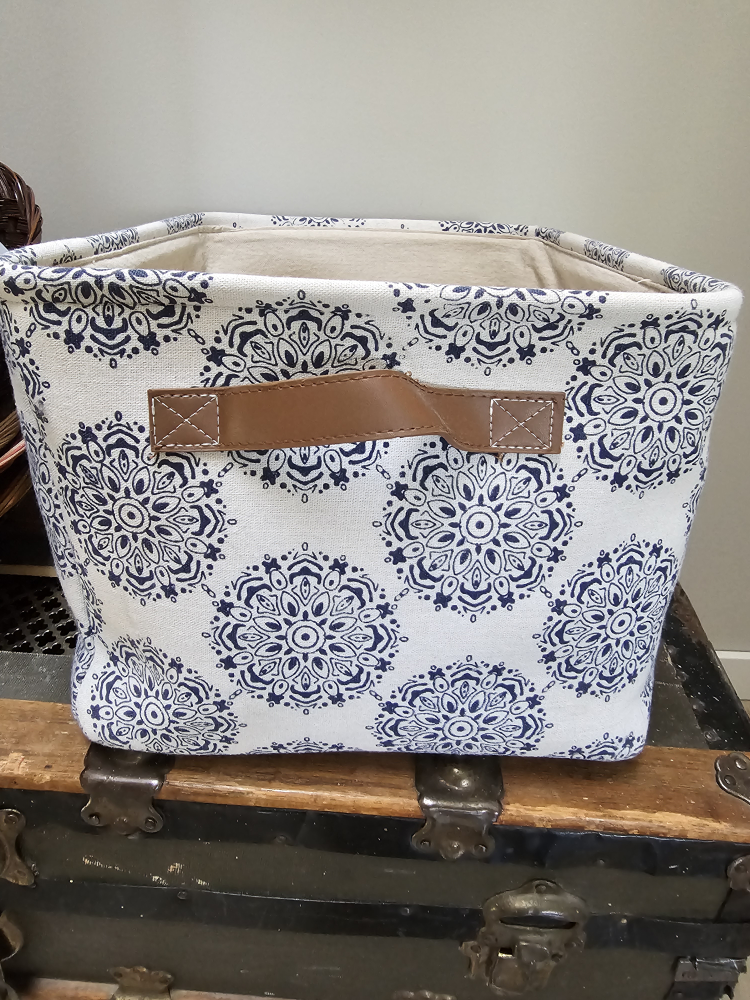 two matching canvas baskets - photo 2