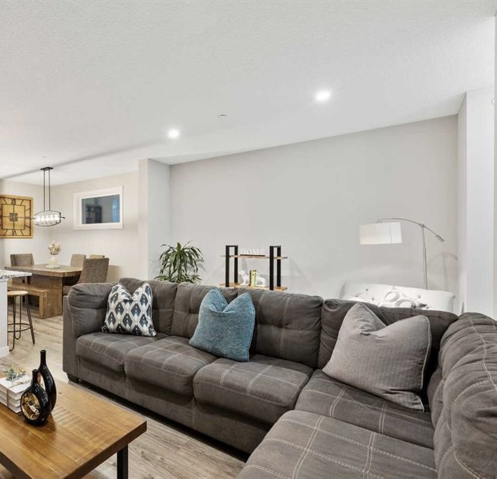 Sectional Sofa with Chaise