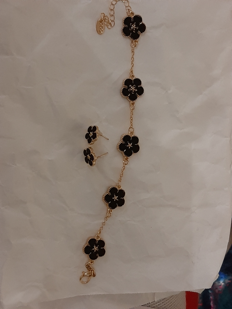 gold tone black bracelet with matching earrings thumbnail