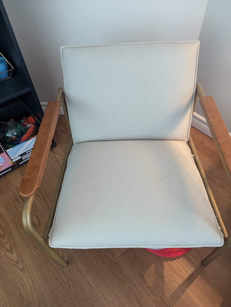 Sauder Cape Lounge Chair