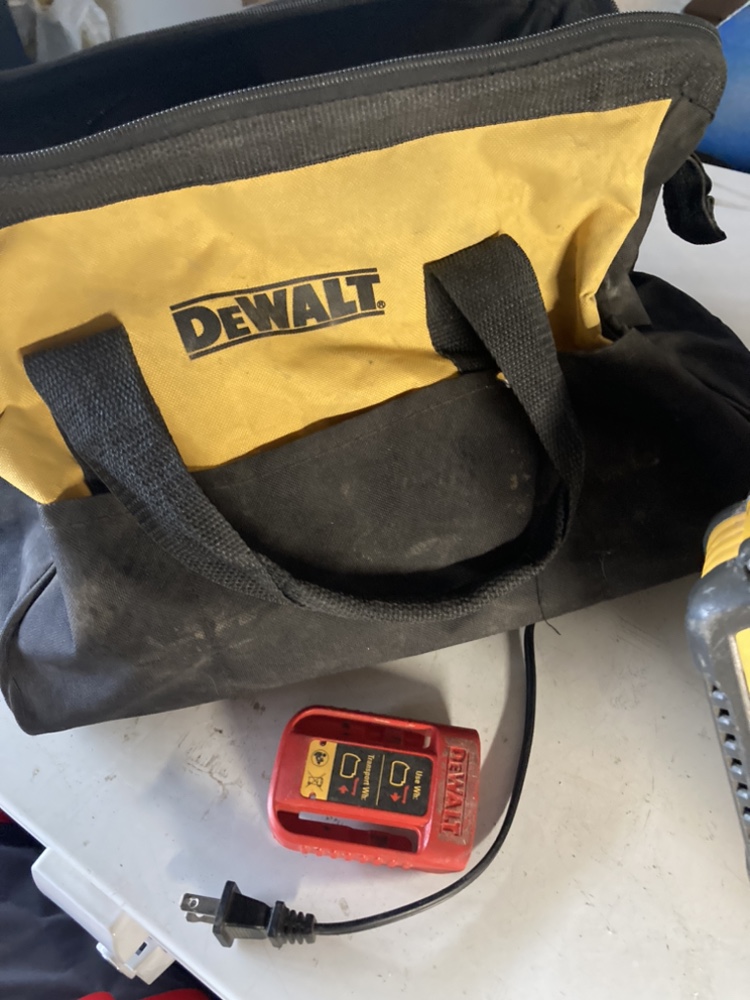 Dewalt Cordless Saw, Battery, Charging dock and Carry Case - photo 4