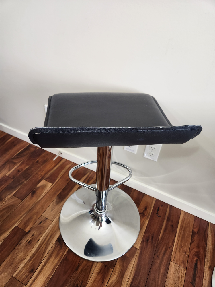 Adjustable Bar / Counter Stool - photo 3