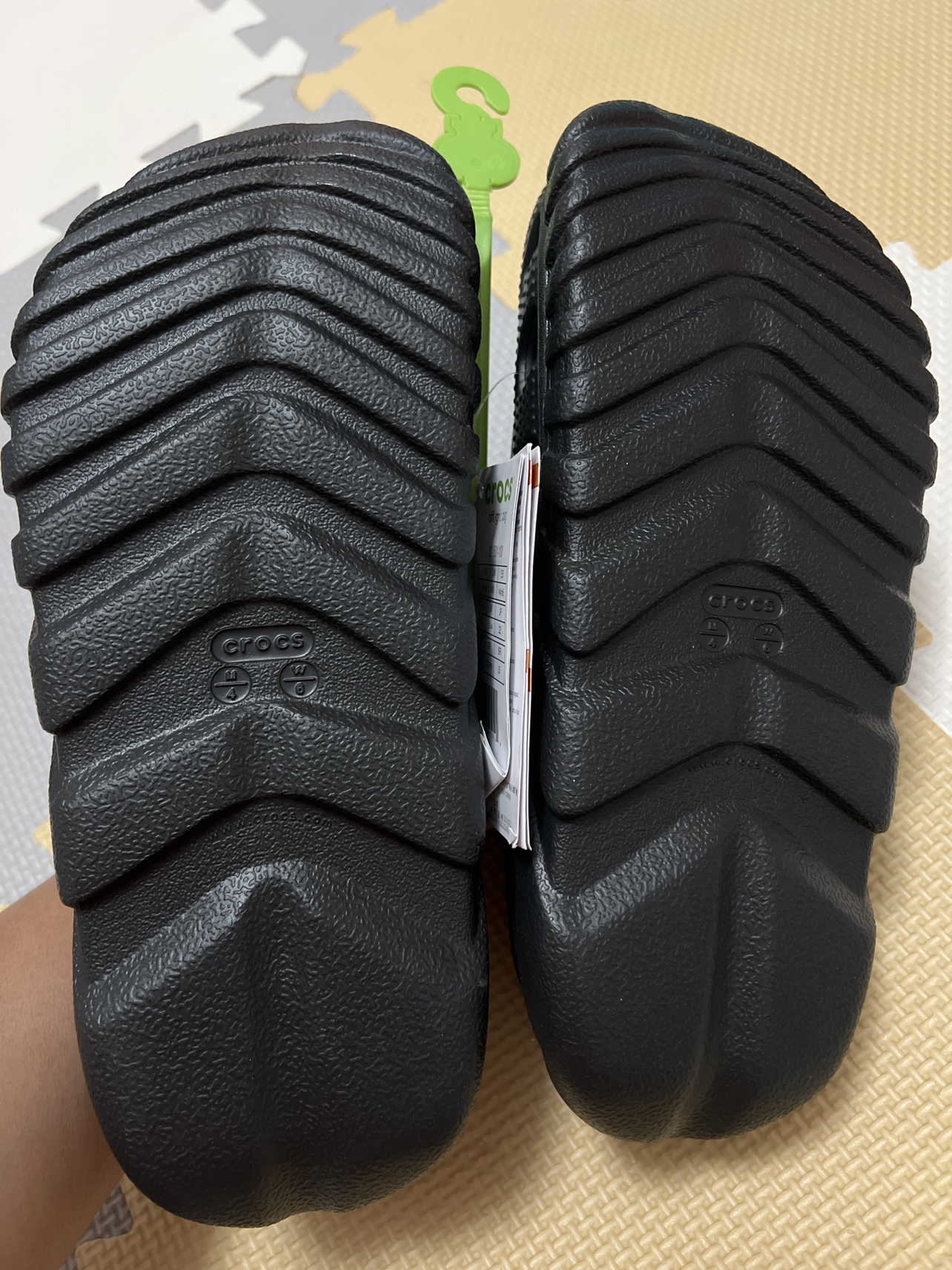 Crocs size 6 women, size 4 men - photo 4