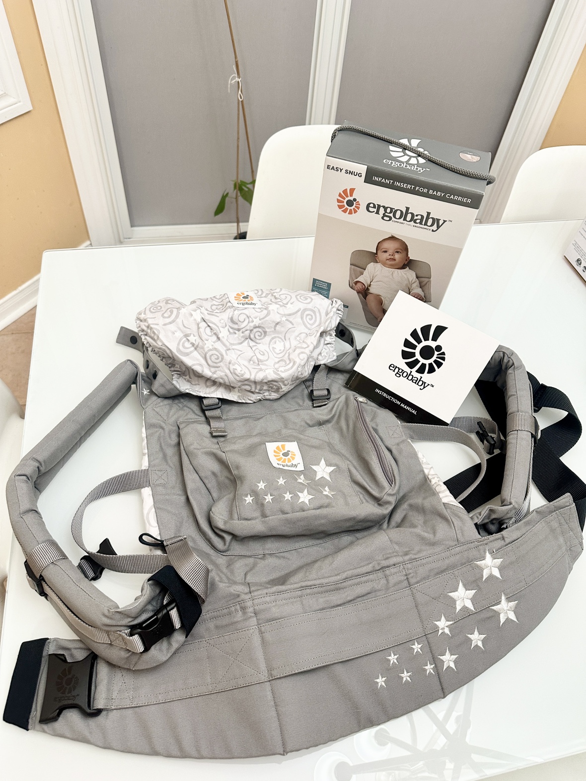 Ergobaby Original Baby Carrier with Infant Insert image indicator(2)