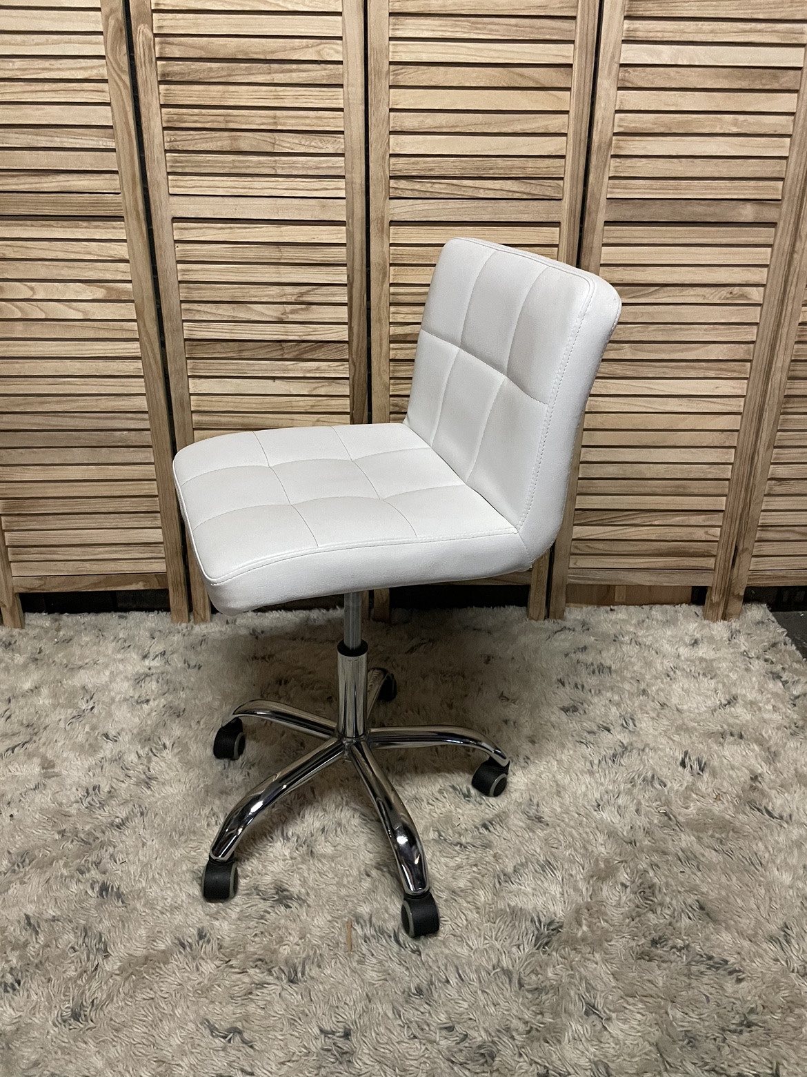 White Desk Chair - photo 2