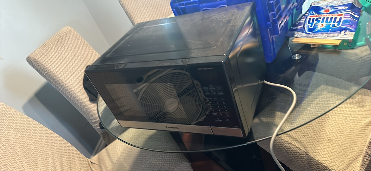 Panasonic Microwave - photo 2