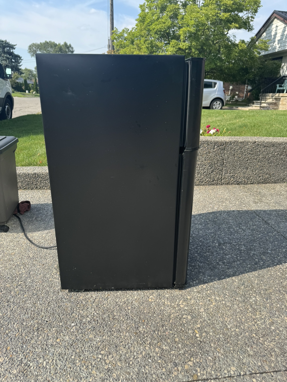 EUHOMY Compact Refrigerator - photo 3
