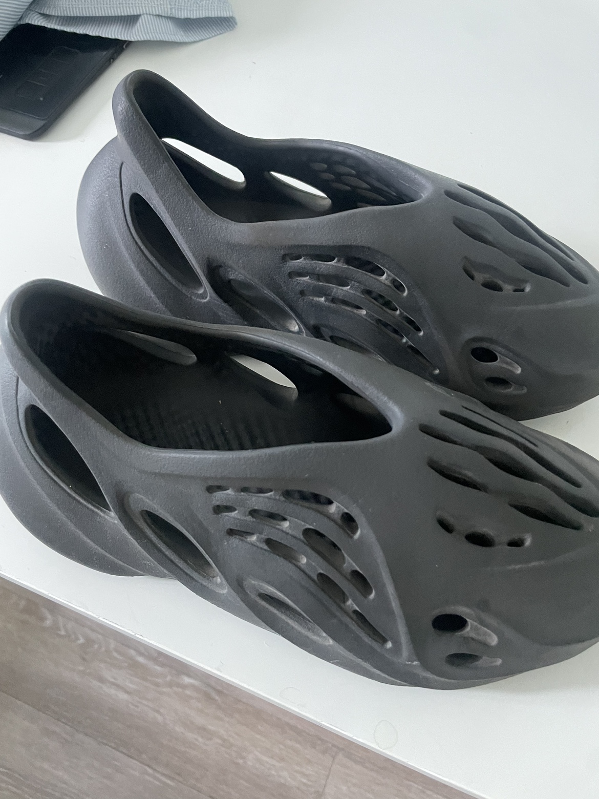 Yeezy foam runner onyx - photo 2