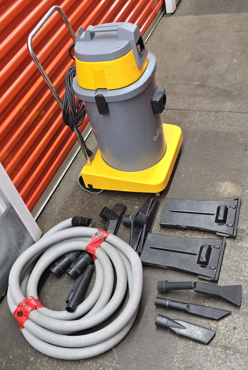 JohnnyVac Wet & Dry Commercial Vacuum-AS400P