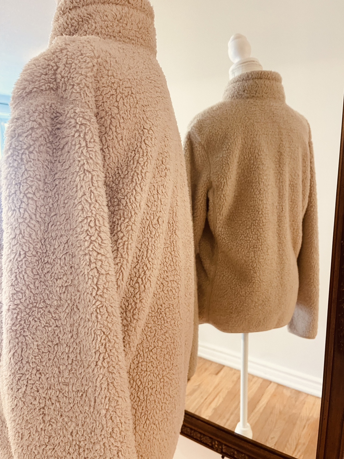 Cream Sherpa Jacket image indicator(2)