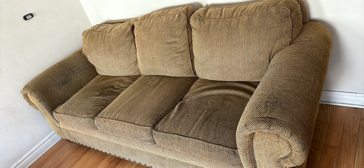 3 seater couch for sale