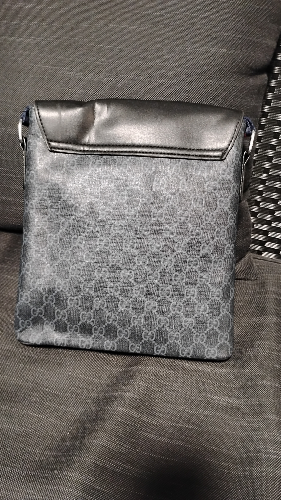Gucci Messenger Bag, men's business bag image indicator(3)