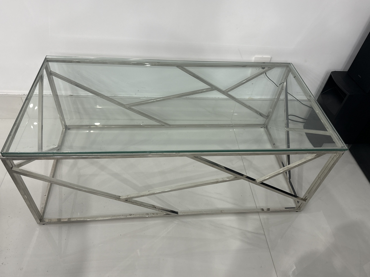 Glass center table thumbnail