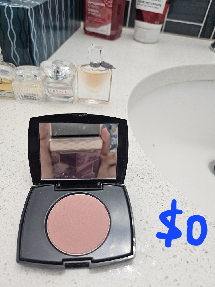 Lancome 2023 Holiday edition eye and face palette - photo 4