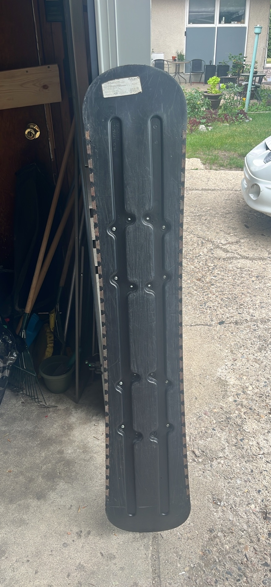 Gently used Snowboard - photo 3