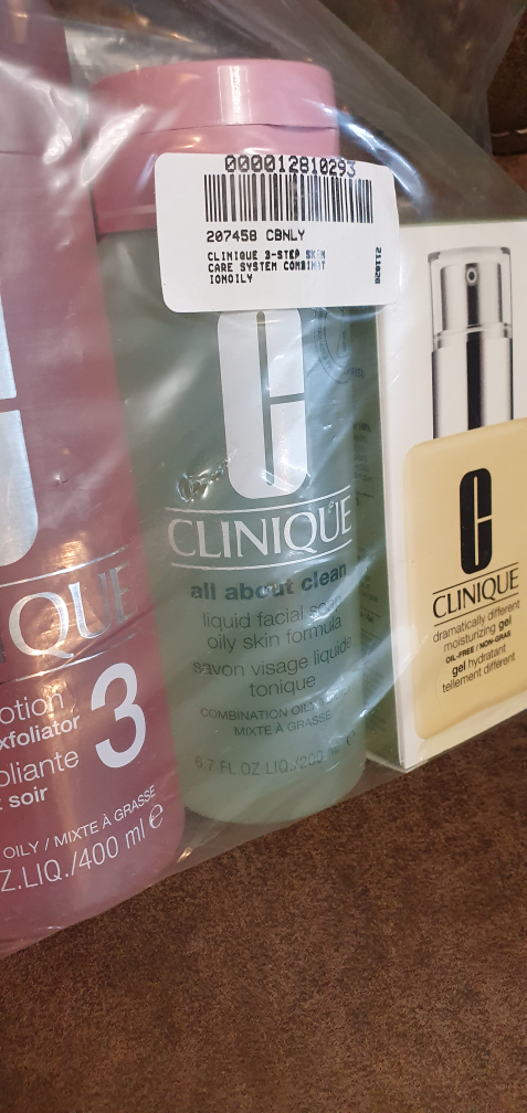 Clinique 3-Piece Skincare Set