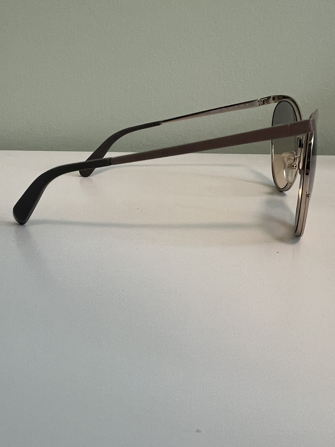 Round Salvatore Ferragamo Sunglasses image indicator(4)