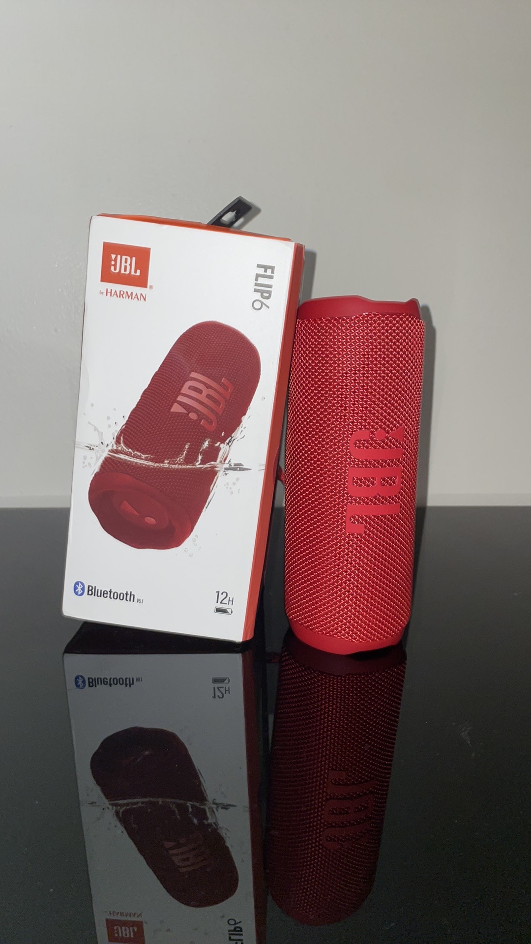 JBL Flip 6 Portable Bluetooth Speaker