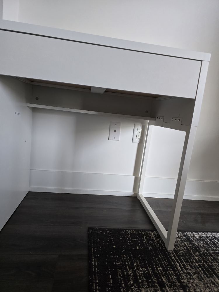 White Desk with Drawer - photo 4