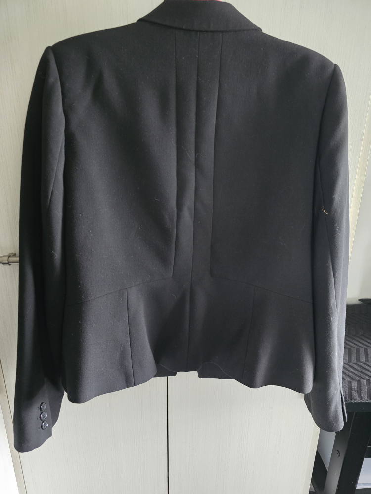 Laura Black Blazer image indicator(3)