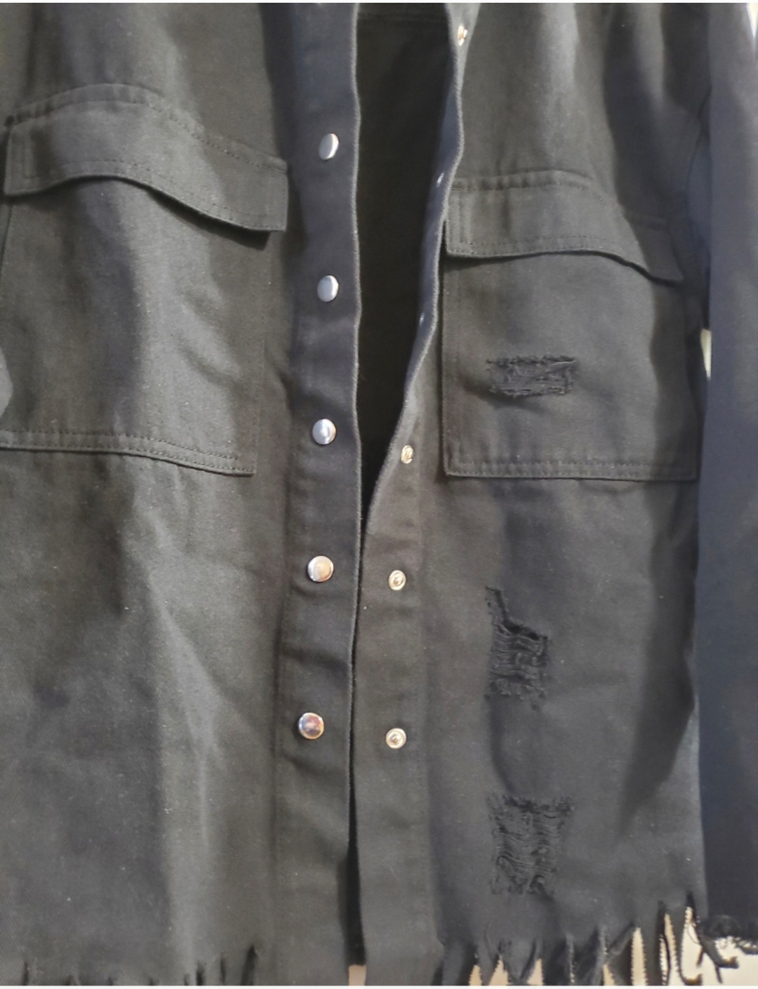 Black denim jacket with fringes image indicator(3)