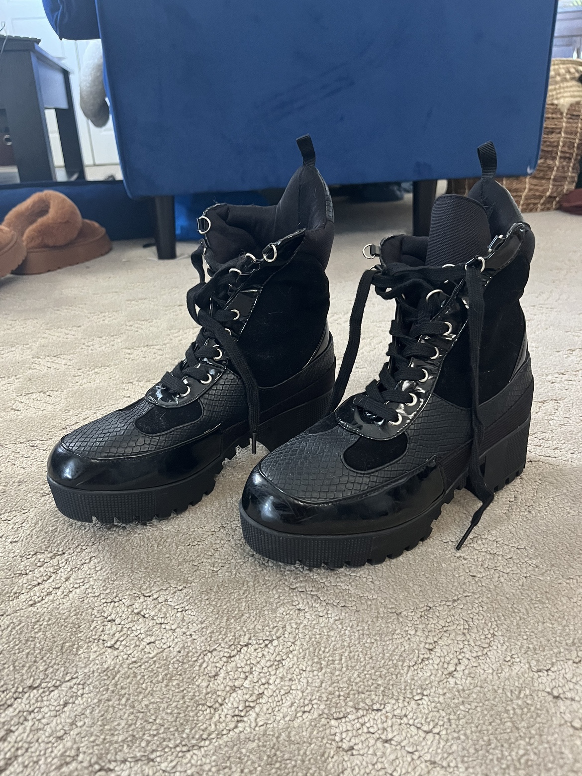 Black Platform Boots - photo 2