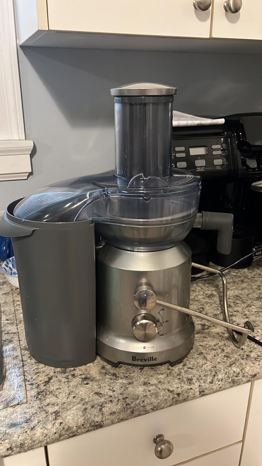Breville Juice Fountain Plus Juicer thumbnail