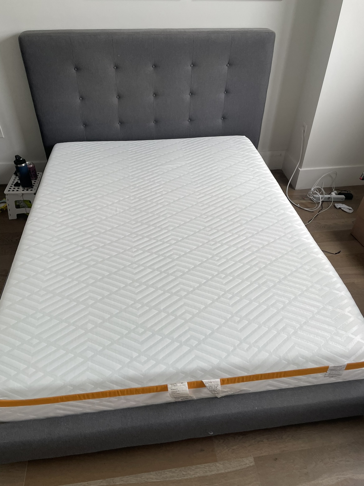 Simmons 10” Queen Mattress