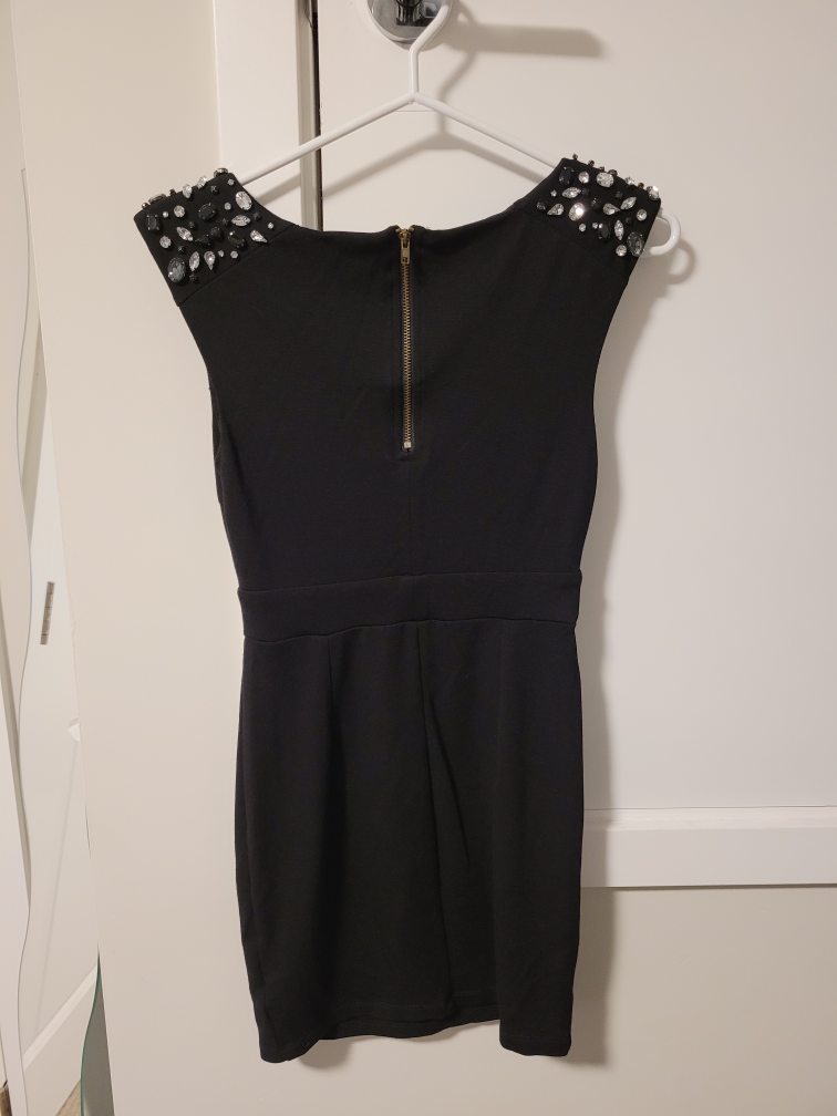 Black dress image indicator(2)