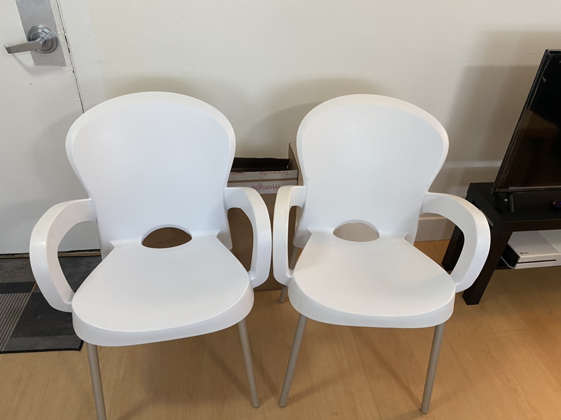 White Armchairs(Both Indoor and Outdoors) thumbnail