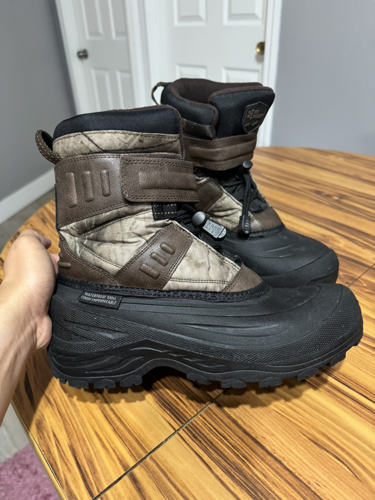 Winter Boots ( size 8 Men) thumbnail