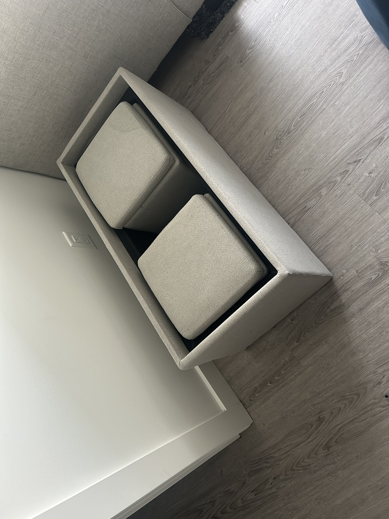 Ottoman + 2 smaller footrests with storage - photo 2