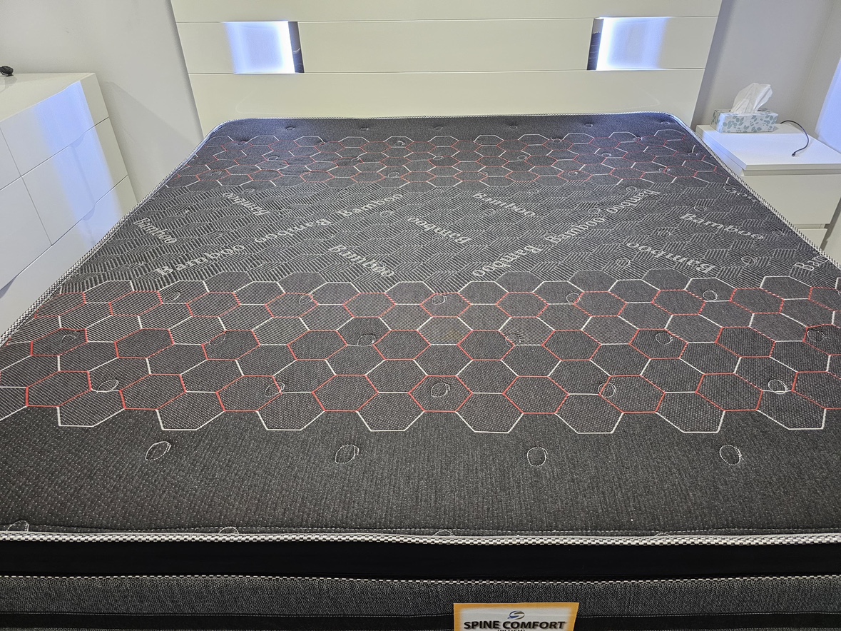 King Sized Bed Frame With Mattress and dresser - photo 5