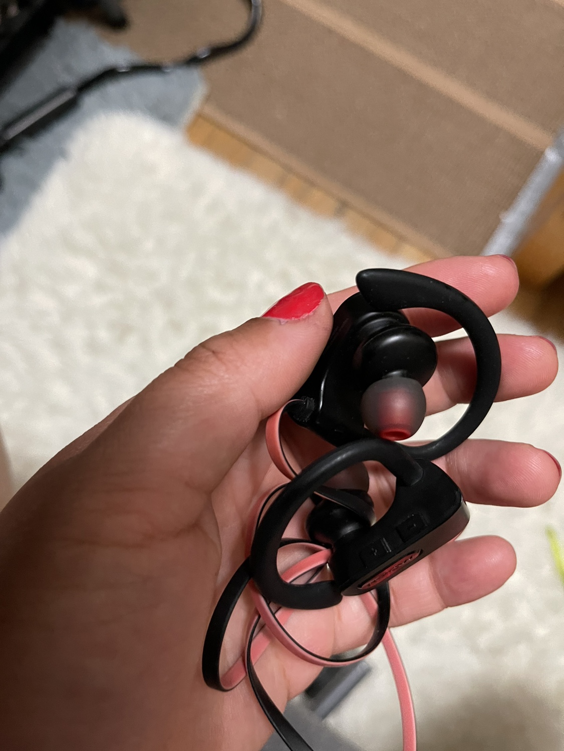 MPOW Flame Bluetooth Earphones image indicator(8)