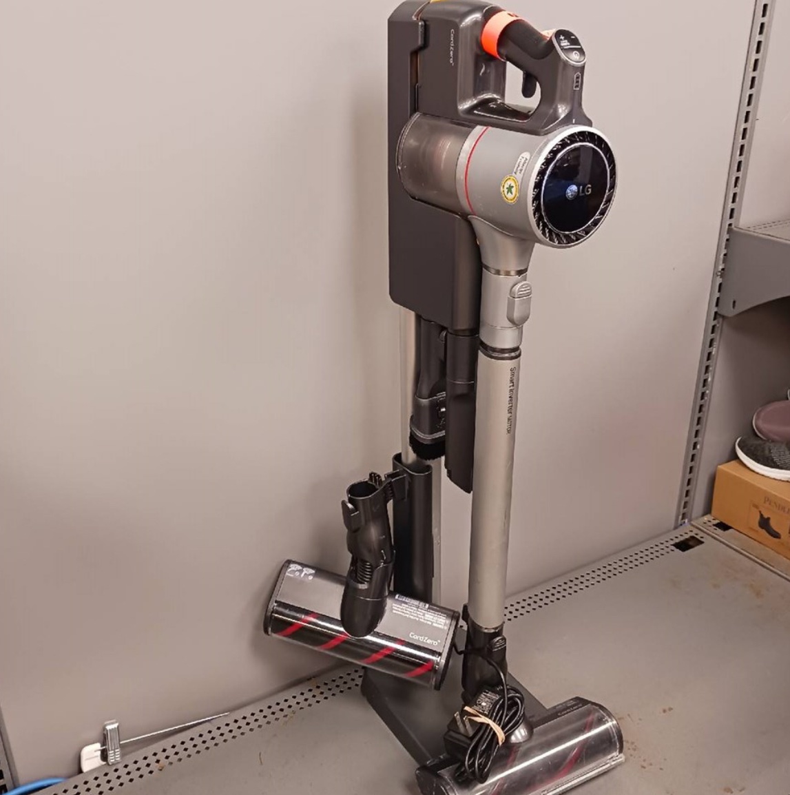 LG Cordless Stick Vacuum - photo 2