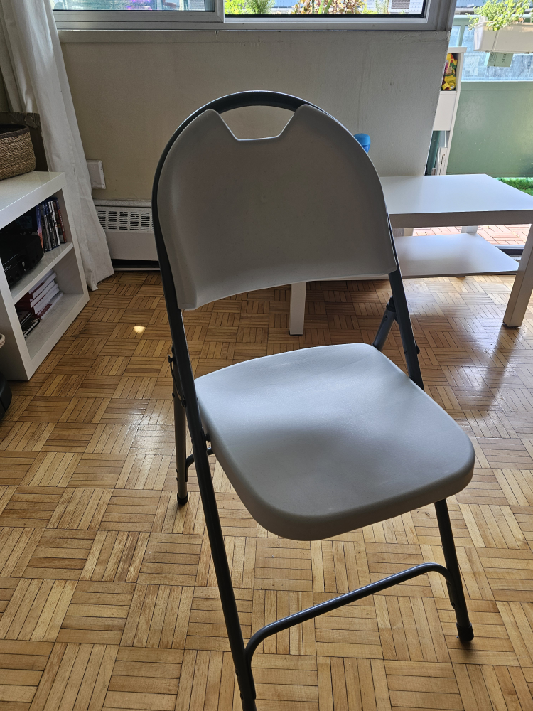 foldable chairs ×4 - photo 2