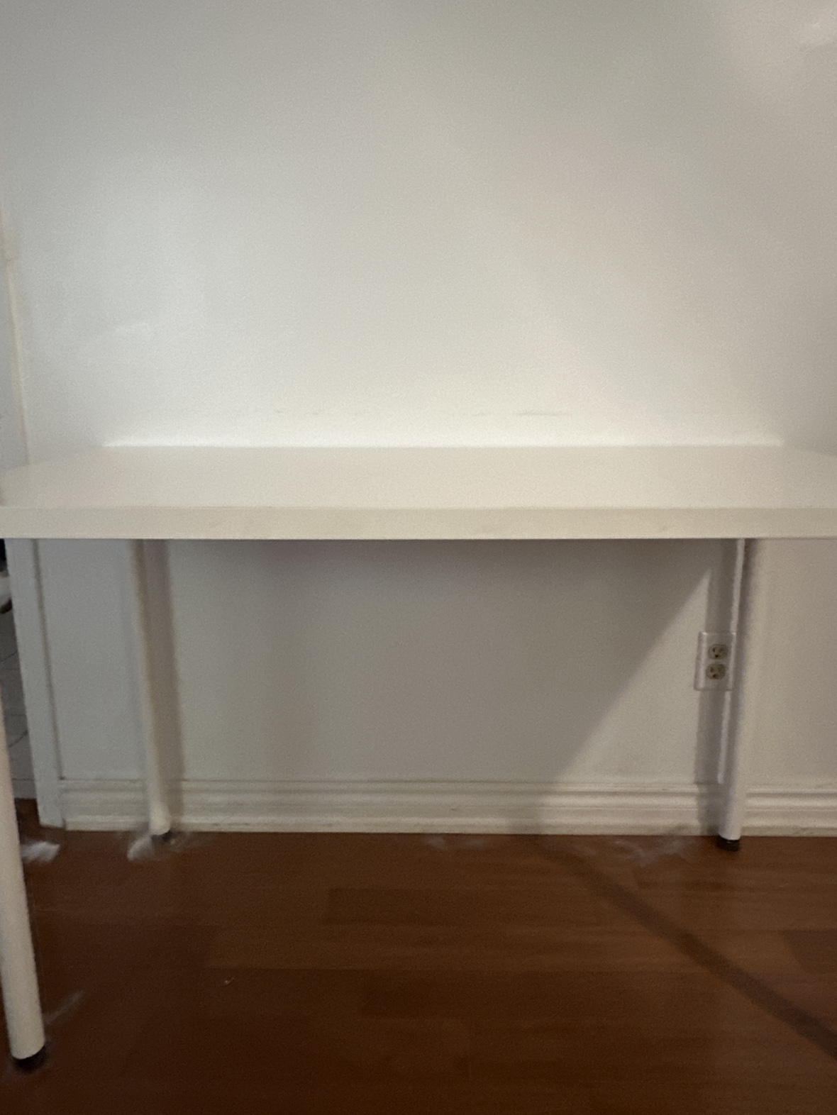 White Desk - photo 3