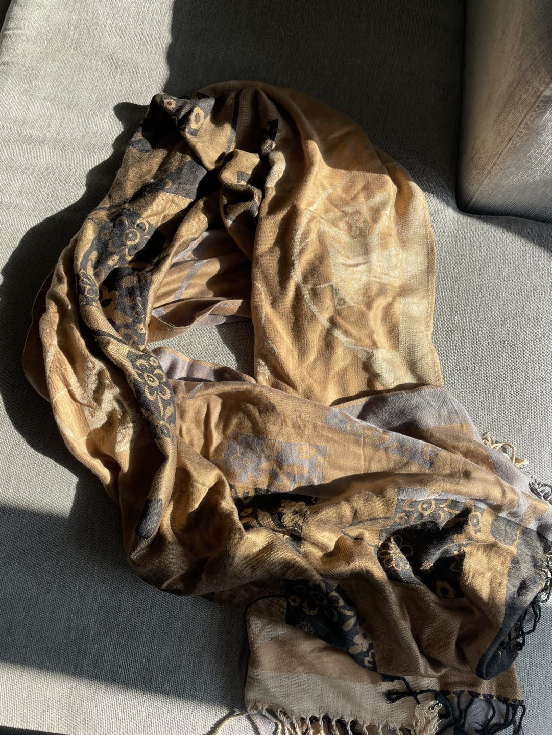 Scarf with design #freecycle image indicator(2)