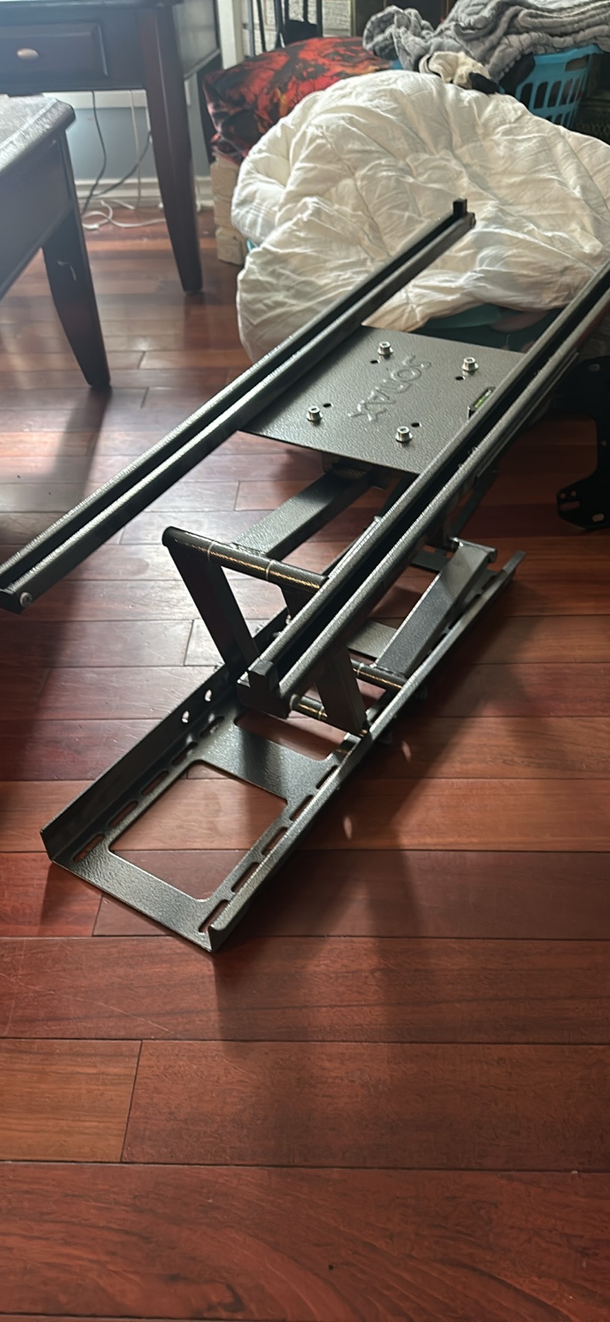 Samsung 50” TV with wall mount - photo 4