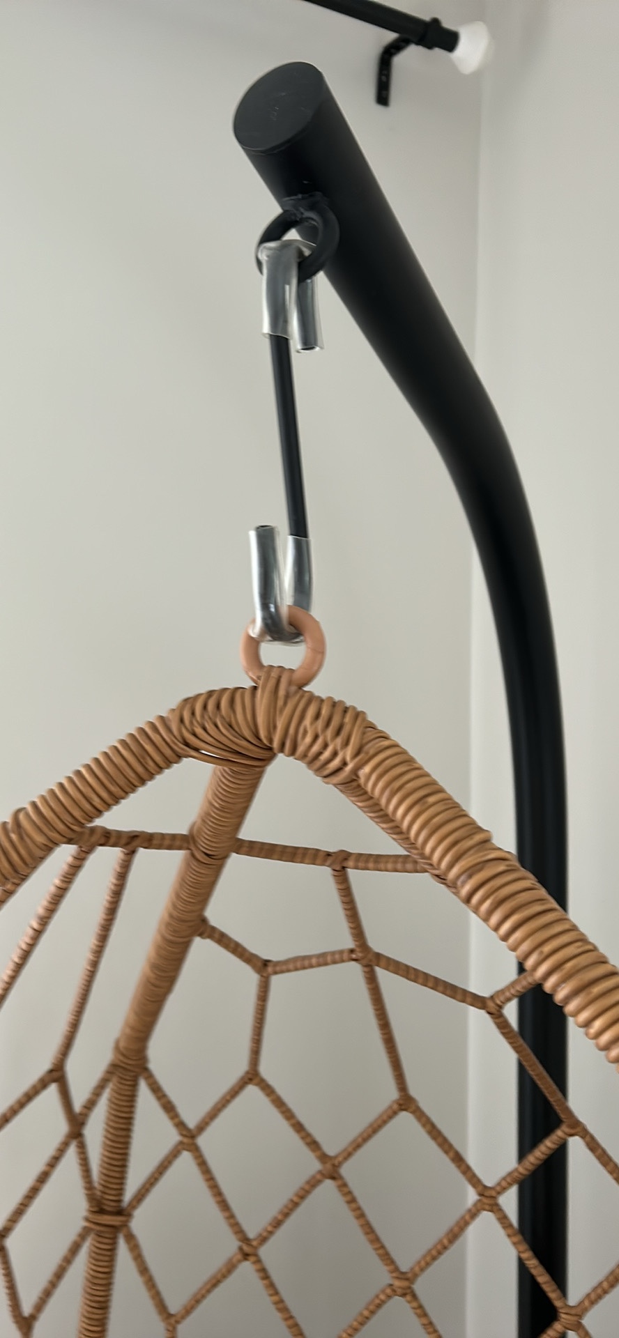 Swinging egg chair with stand- like new! - photo 3