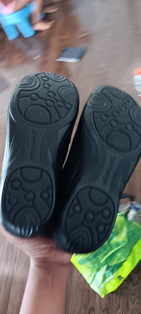 Featherlite Slip-On safety Shoes thumbnail