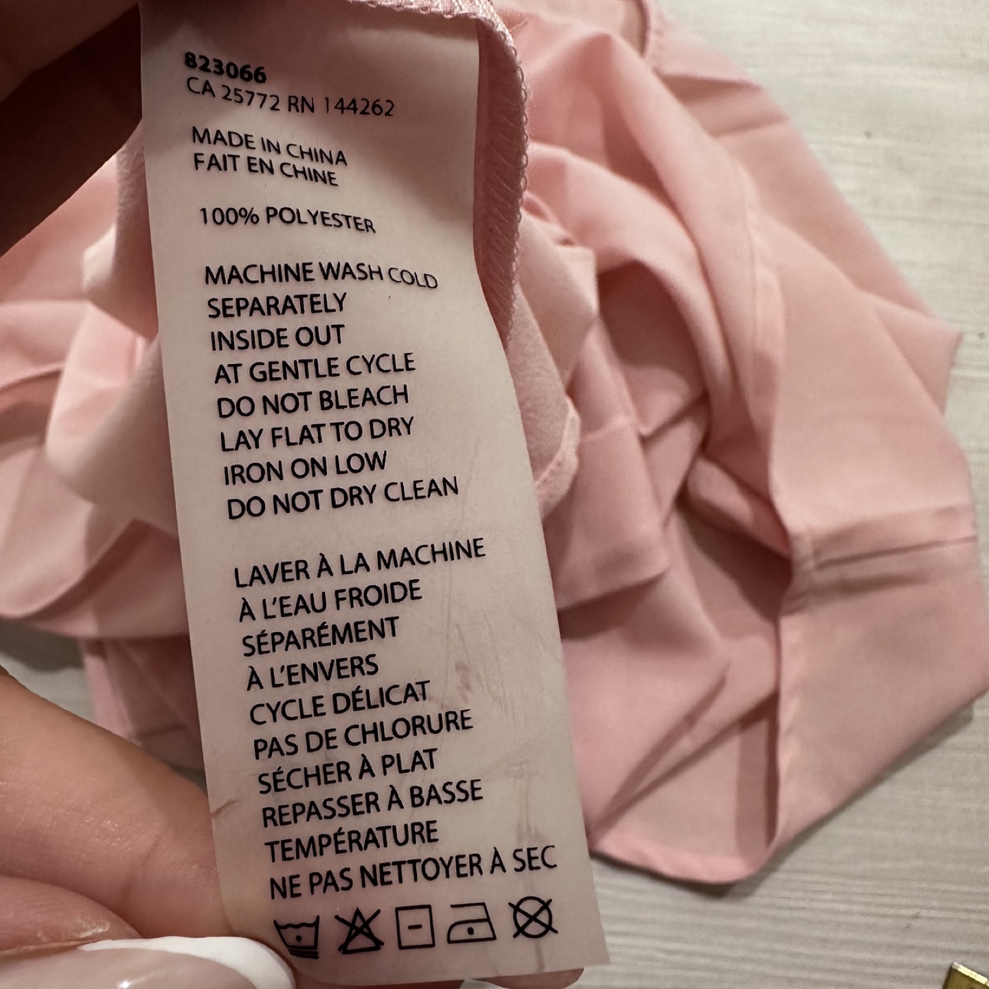 Pink sleeveless blouse image indicator(5)