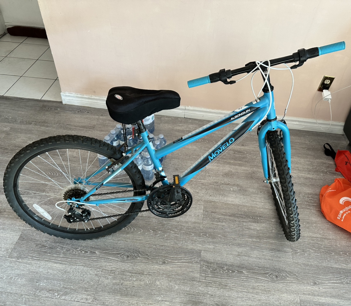 Movelo Mountain Bike